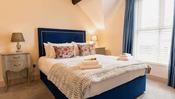 3 bedrooms, iron/ironing board, travel cot, free WiFi