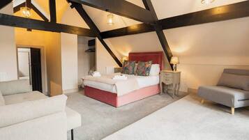 4 soverom, strykejern/-brett, reiseseng for barn og wi-fi (inkludert)