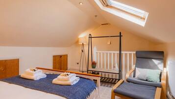 3 chambres, fer et planche à repasser, lit parapluie, Wi-Fi gratuit