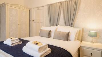 2 bedrooms, iron/ironing board, travel crib, free WiFi