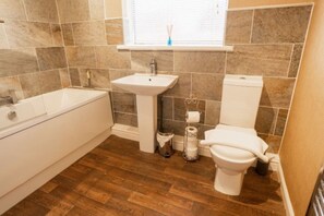 ヘアドライヤー、タオル