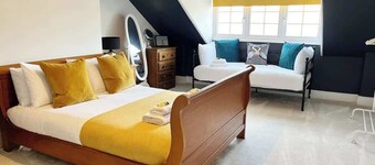 8 person home in Hoylake - The Wirral Peninsula