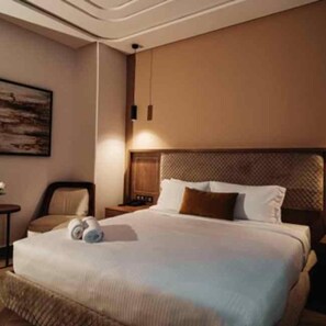 Deluxe Room | In-room safe, desk, laptop workspace, soundproofing - City Hotel by Waves (Kenitra)