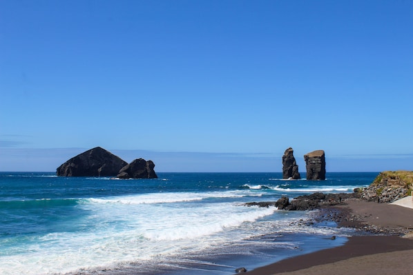 Beach - Dreamscape Villa (Ponta Delgada)