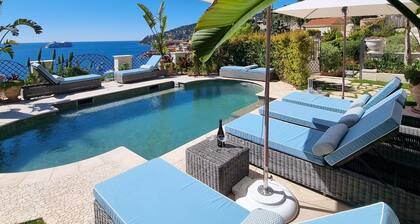 Villa luxueuse -vue mer panoramique-proche mer-piscine- ascenseur-garage-jardin-