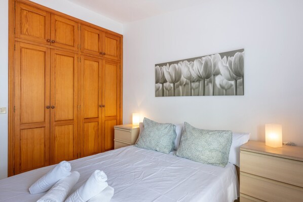 4 chambres, Wi-Fi gratuit, draps fournis