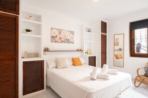 4 bedrooms, free WiFi, bed sheets
