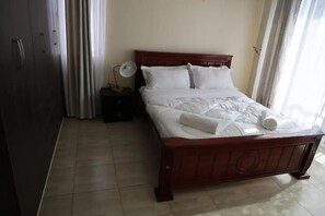 3 室のベッドルーム、WiFi