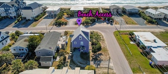 Ocean-View Retreat, Sleep 8, 6-Minute Walk to Restaurants, Pet friendly