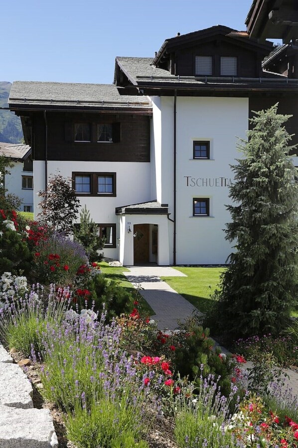 Exterior - Luxurious getaway in the mountains (Klosters-Serneus)