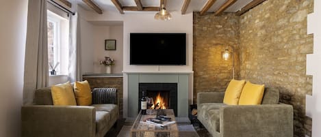 Fernseher, Kamin