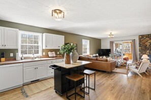 Smart TV, fireplace, video games, DVD player