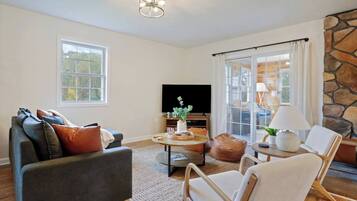 Smart-tv, pejs, videospil, dvd-afspiller