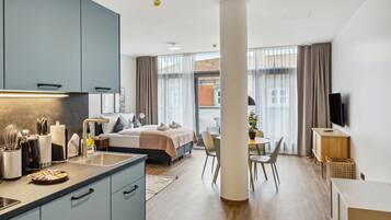 ํธ๋ฆฌํ๋ฃธ | ๊ฐ๊ฐ ๋ค๋ฅธ ์คํ์ผ์ ์ธํ
๋ฆฌ์ด, ๊ฐ๊ฐ ๋ค๋ฅด๊ฒ ๊ฐ๊ตฌ ๋น์น, ์ฑ
์, ๋
ธํธ๋ถ ์์
๊ณต๊ฐ