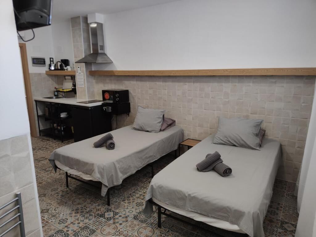 Standaard tweepersoonskamer | Een kluis op de kamer, geluiddichte muren, gratis wifi, beddengoed