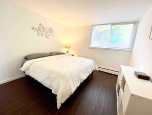 2 chambres, bureau, fer et planche à repasser, Wi-Fi gratuit