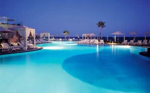 Pool - Oceanview 2BR/2BA Presidential Suite Sunset Beach1 D (Cabo San Lucas)