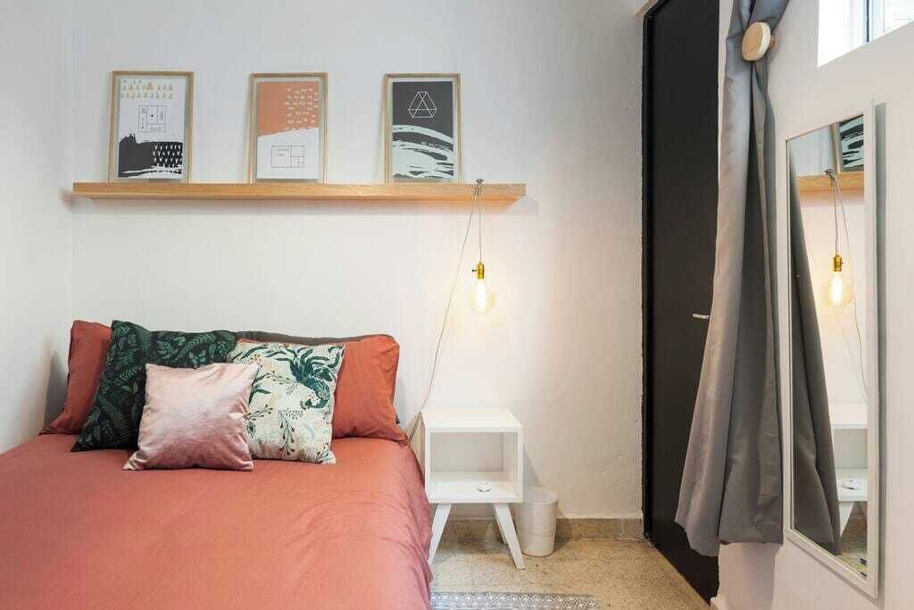 2 bedrooms, iron/ironing board, travel crib, WiFi