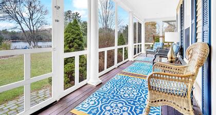 Lakefront Moose Pond Retreat