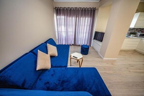 Room, 1 Bedroom, Smoking, Balcony | 1 bedroom