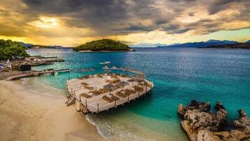 룸, 침실 1개, 흡연, 발코니 | 외관