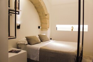 1 chambre, bureau, fer et planche à repasser, Wi-Fi gratuit