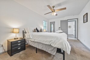 3 bedrooms, iron/ironing board, WiFi, bed sheets