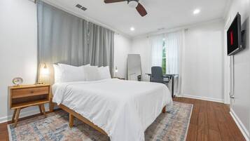 4 habitaciones, tabla de planchar con plancha, wifi y ropa de cama