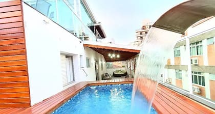Cobertura Duplex Guarujá Com Piscina Área Gourmet e Vista Para o Mar, Aceita Pet