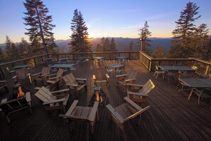 Outdoor dining - Old Greenwood Cabin 25 (Truckee)