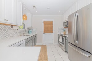 Fridge, microwave, oven, stovetop - Sunny Haven Retreat near Folly w/ Backyard Oasis! (Charleston)