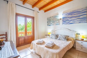 3 habitaciones, tabla de planchar con plancha y wifi gratis 