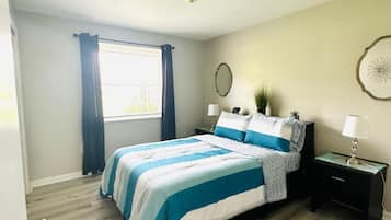 3 Schlafzimmer, Schreibtisch, Bügeleisen/Bügelbrett, WLAN