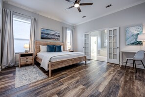 4 soverom, strykejern/-brett, wi-fi (inkludert) og sengetøy