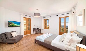 5 bedrooms, iron/ironing board, WiFi, bed sheets - Sun stone villa,Kournas village (ΚΟΥΡΝΑΣ ΑΠΟΚΟΡΩΝΟΥ ΧΑΝΙΩΝ)