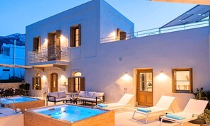 Terrace/patio - Sun stone villa,Kournas village (ΚΟΥΡΝΑΣ ΑΠΟΚΟΡΩΝΟΥ ΧΑΝΙΩΝ)