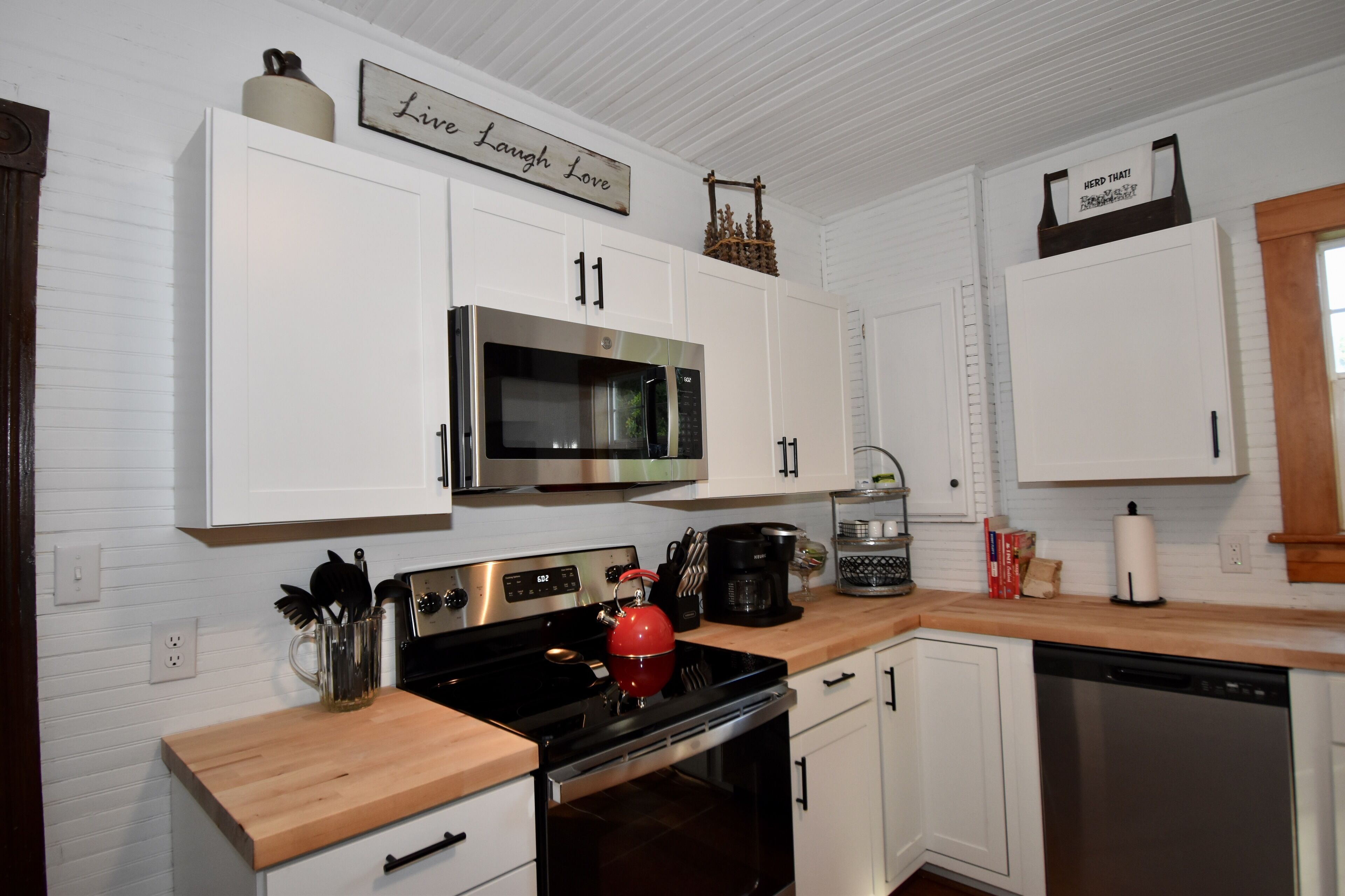 冰箱、微波炉、烤箱、炉灶