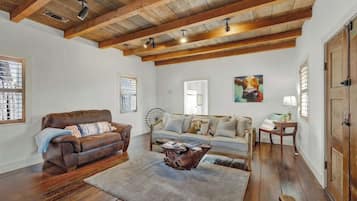 Smart TV, fireplace, offices