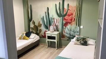 4 chambres, bureau, fer et planche Ă repasser, Wi-Fi gratuit