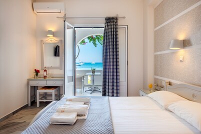 Irene Hotel - Beachfront