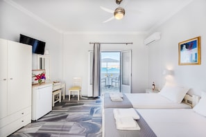 Twin Room, Sea View | In-room safe, desk, free WiFi, bed sheets - Irene Hotel - Beachfront (Paros)