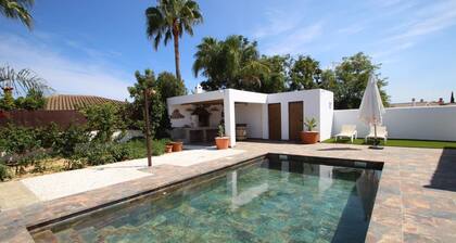 Perfect and modern Holiday Home with Pool, air conditioning and Internet - Casa El Guillargon -