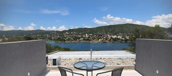 Domus Lake Resort