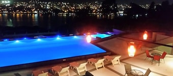 Domus Lake Resort