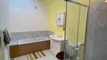 Shower, towels
