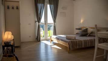 Studio Tradition | 1 chambre, literie de qualité supérieure, surmatelas, rideaux occultants