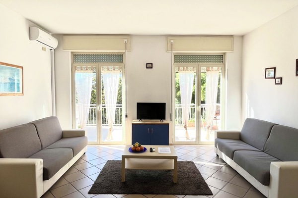 Panoramic Apartment | Living area