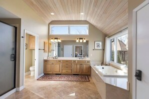 Bruser, hårtørrer, håndklæder