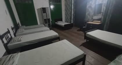 hostel lb