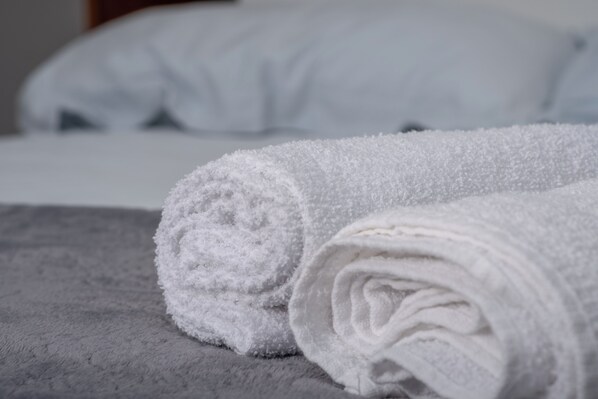 Free WiFi, bed sheets - Pousada Selva Park (Penha)